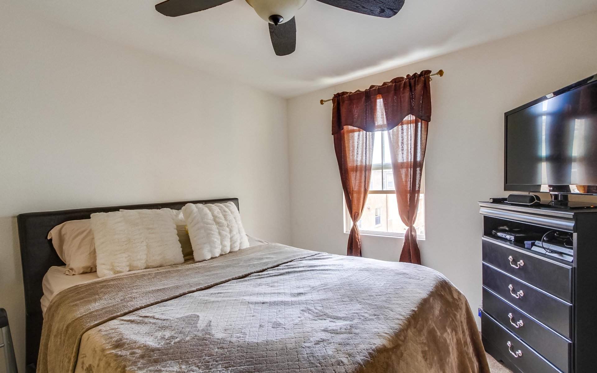 1814 Magenta Ct, #8