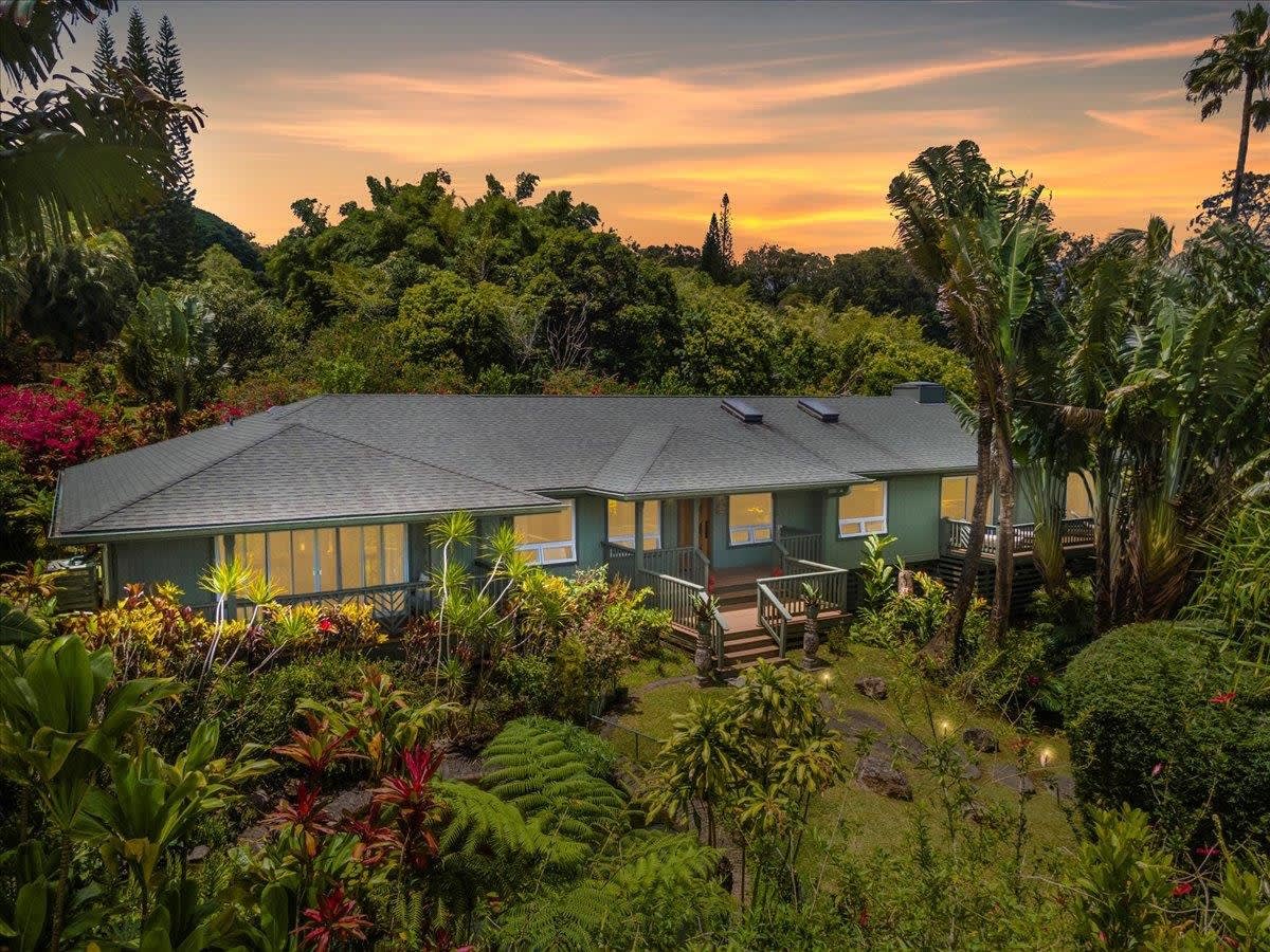 60 Koolau Rd  