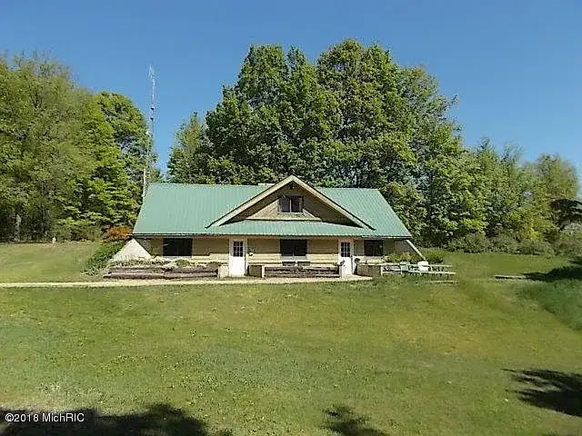 6984 Cram Rd