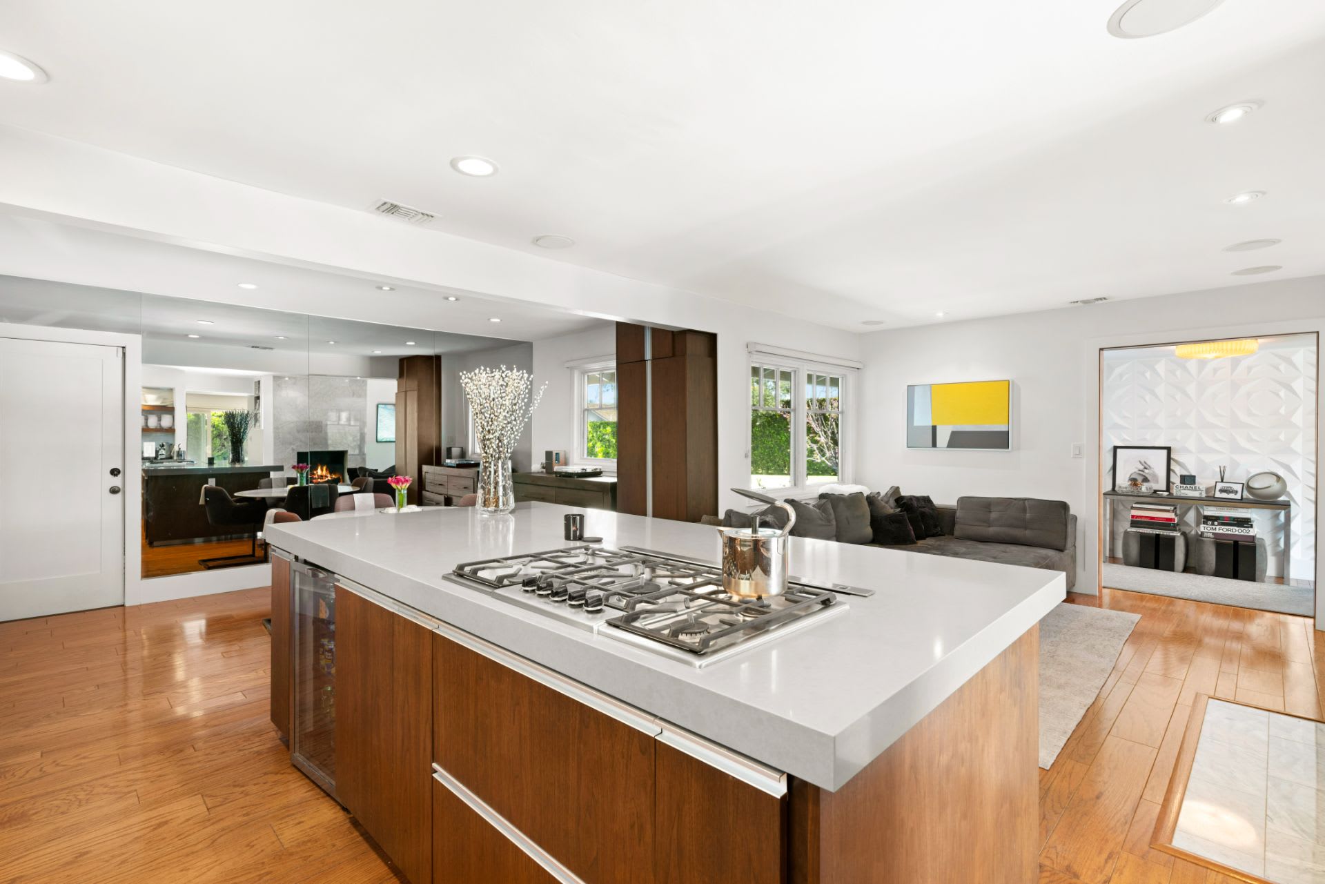 1849 Commodore Road