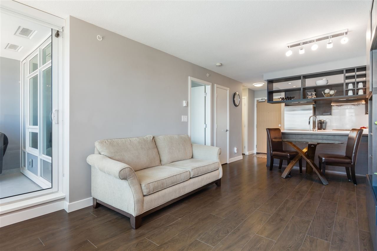 1106-6188 No. 3 Rd