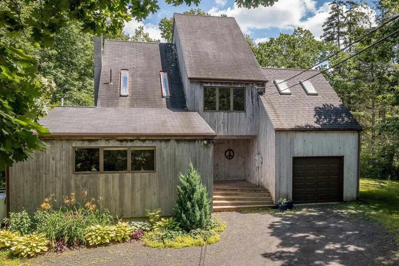 Newly Priced: 93 Waterman Beach Road, South Thomaston, ME 04858 – $449,000