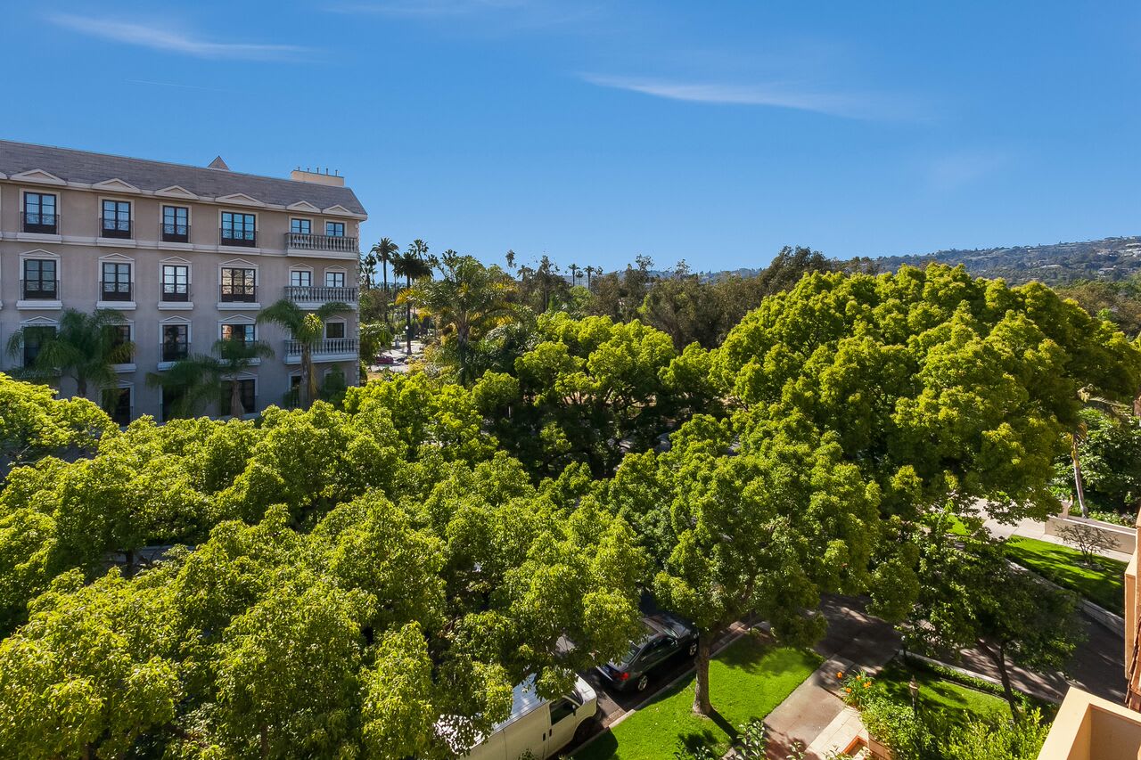 Beverly Hills Penthouse