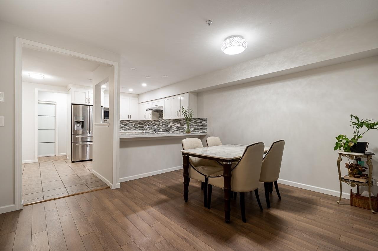 C-1133 E 29th St