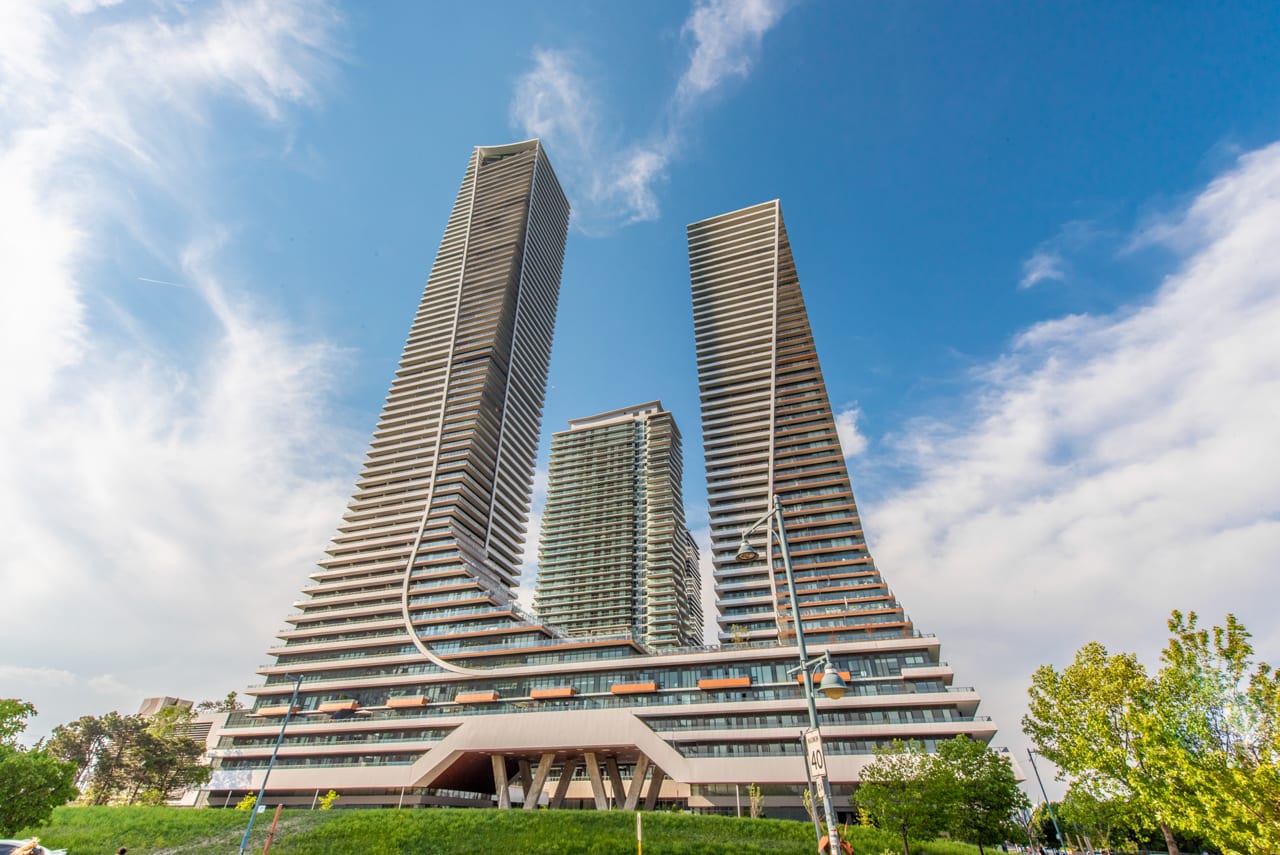 30 Shore Breeze Dr, Unit 4017