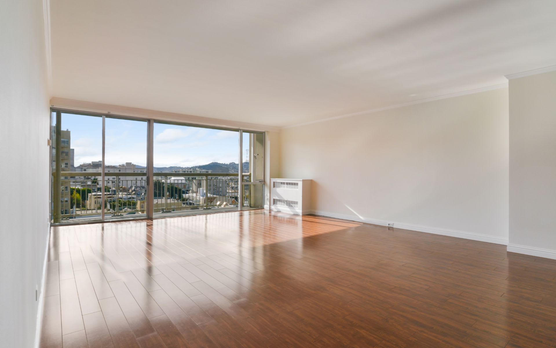2200 Pacific Ave #10F