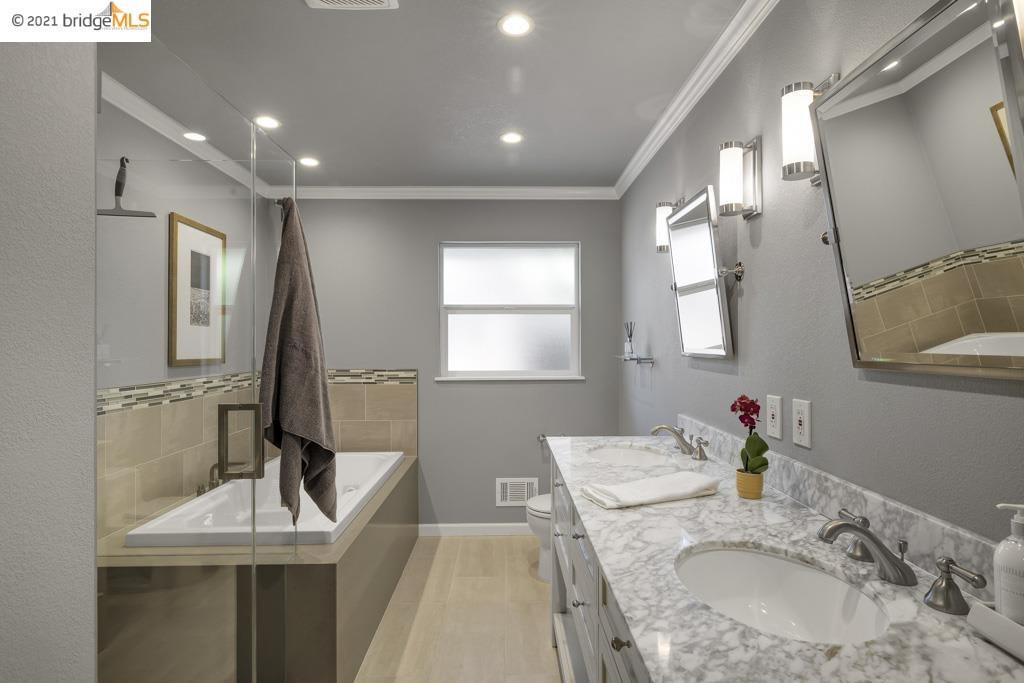 1863 Lakeview Ct