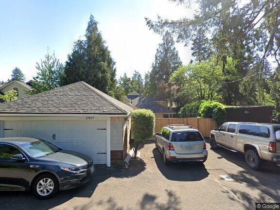 17437 Canal Cir
