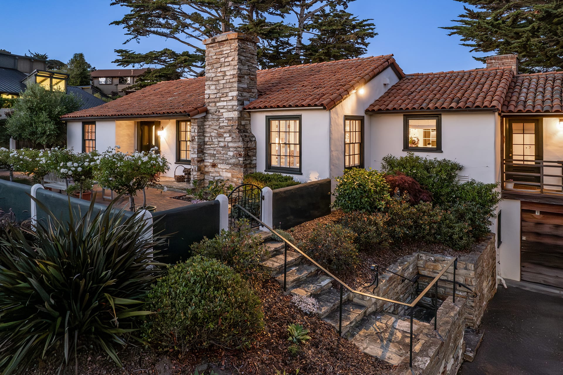 Spacious Carmel Abode - 2900 Franciscan Way