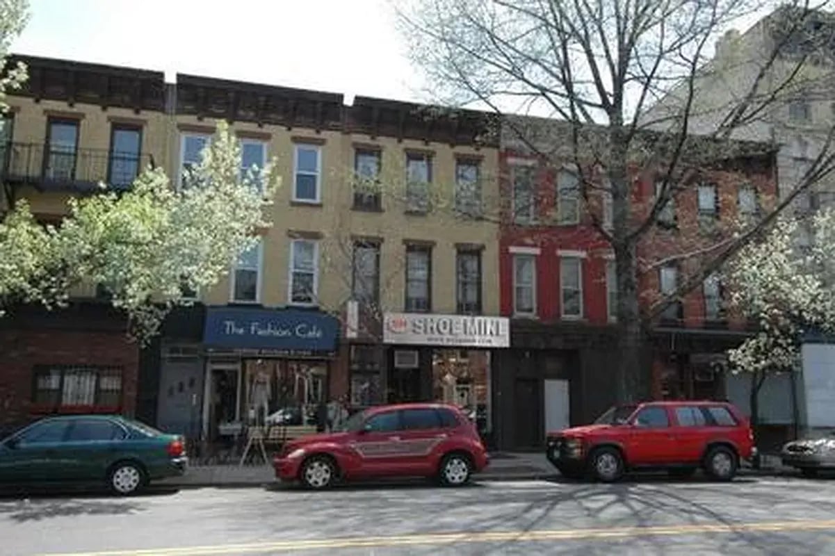 463 7th Ave Unit: 3