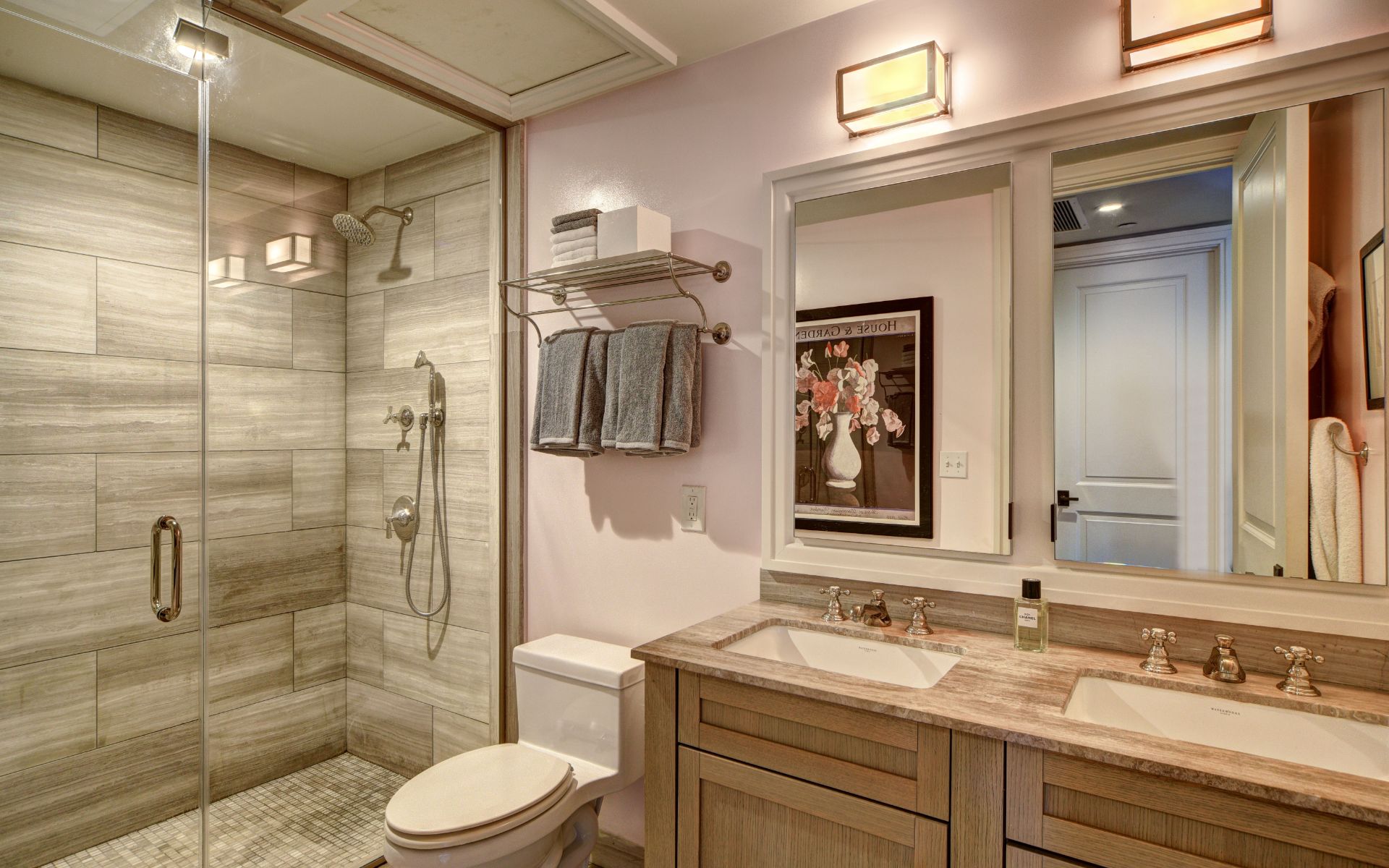 Watchcase Bungalow- Designer's Own Retreat