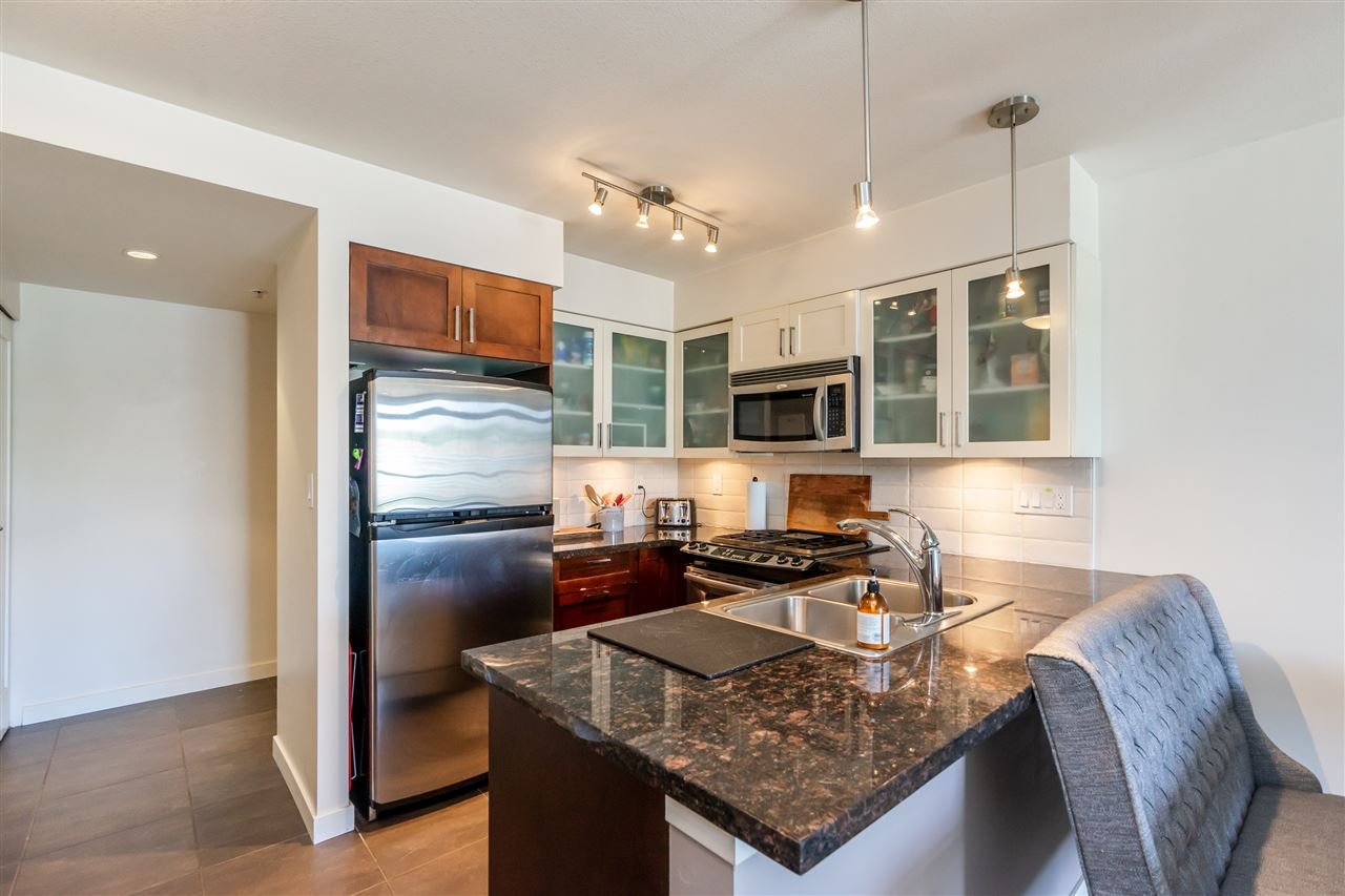 1508-1 Renaissance Square, New Westminster