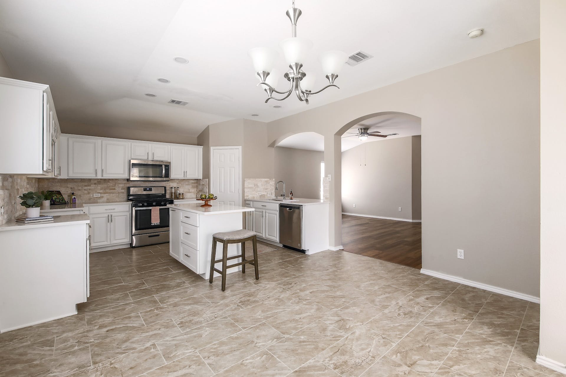 800 Sweet Leaf Ln, Pflugerville, Texas 78660