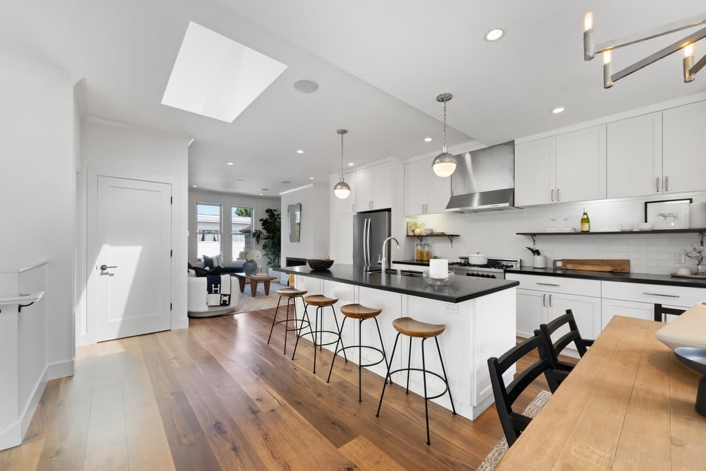 228 Ellsworth