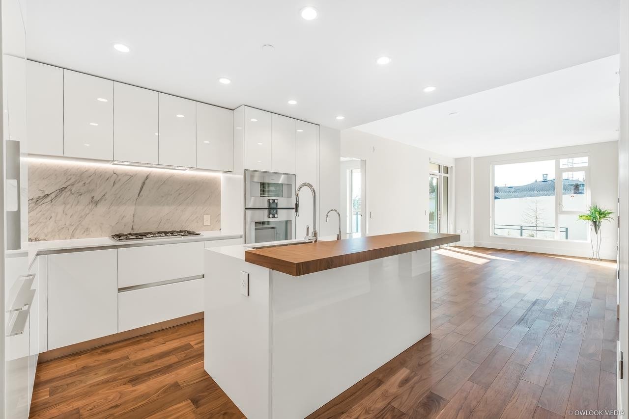 203-389 W 59th Ave