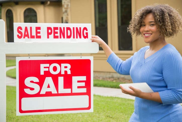 Pending Home Sales Up Slightly in August