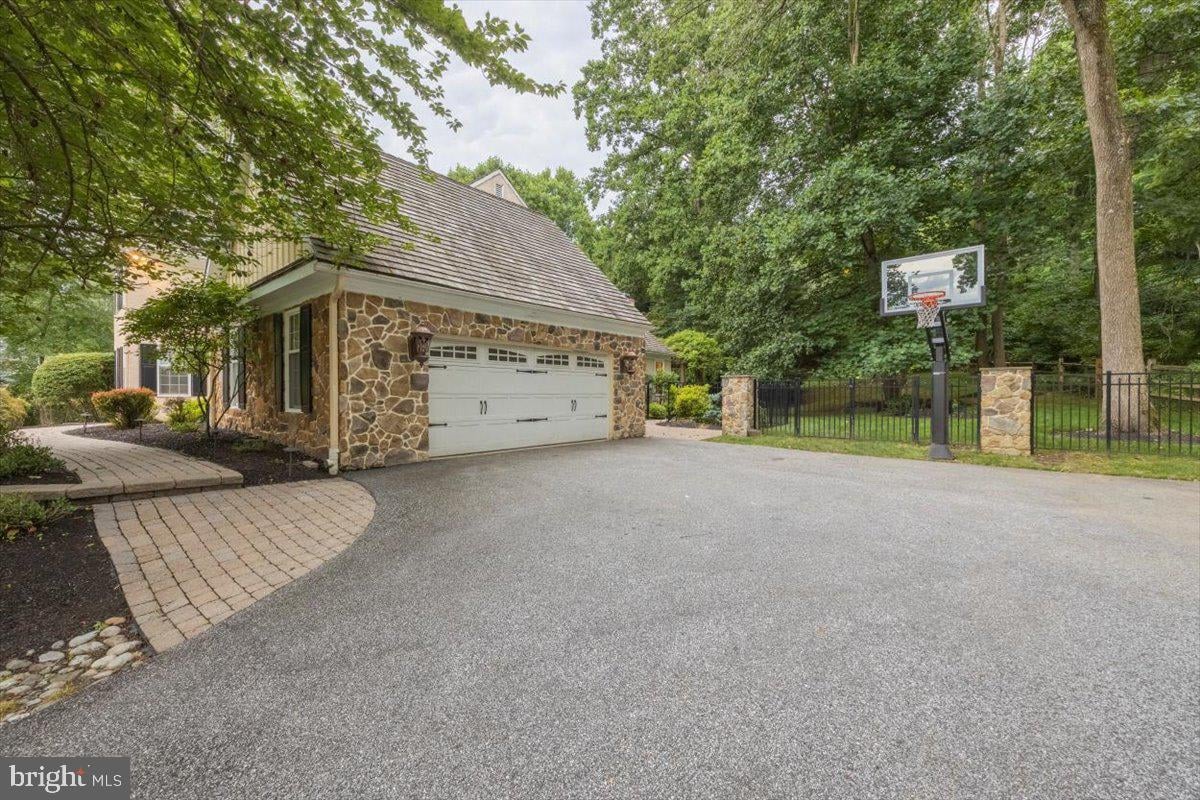 25 Springton Pointe Dr