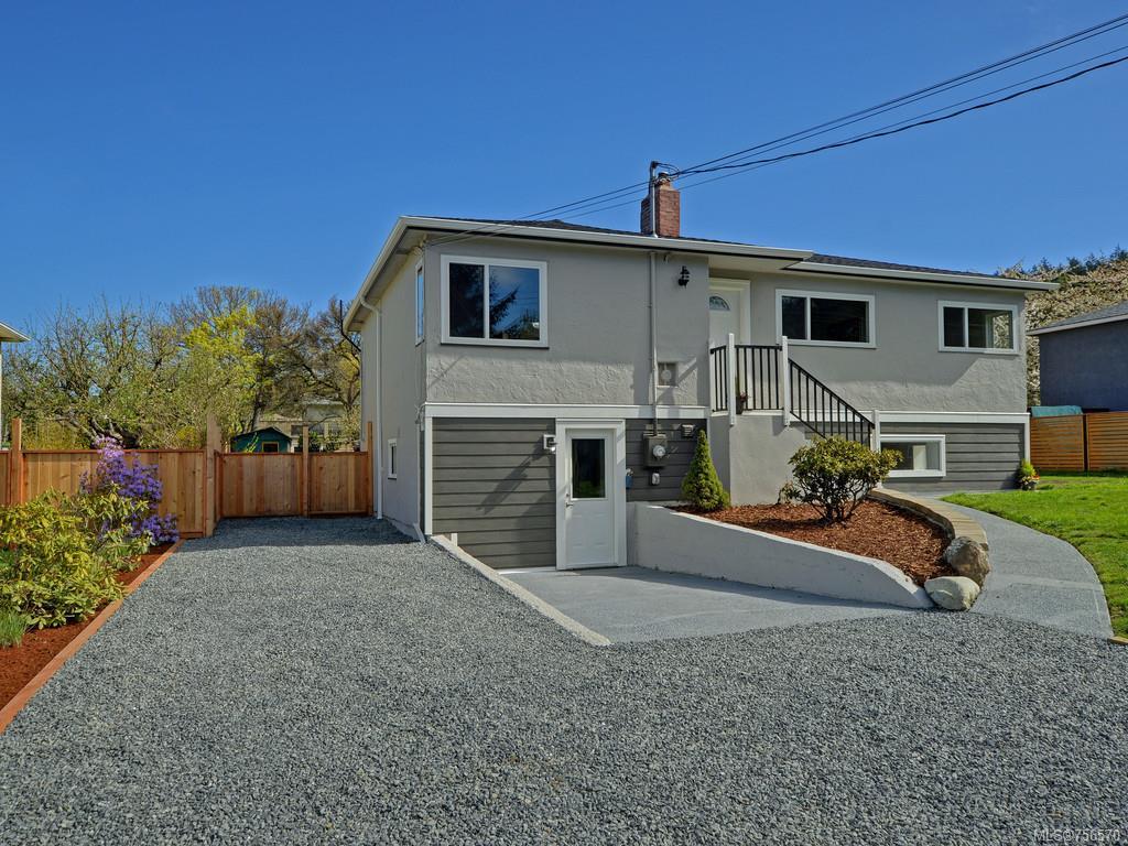 1212 Pearce Cres