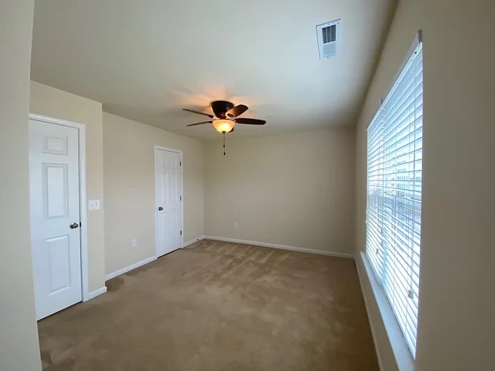 100 Stratford Lakes Dr #341