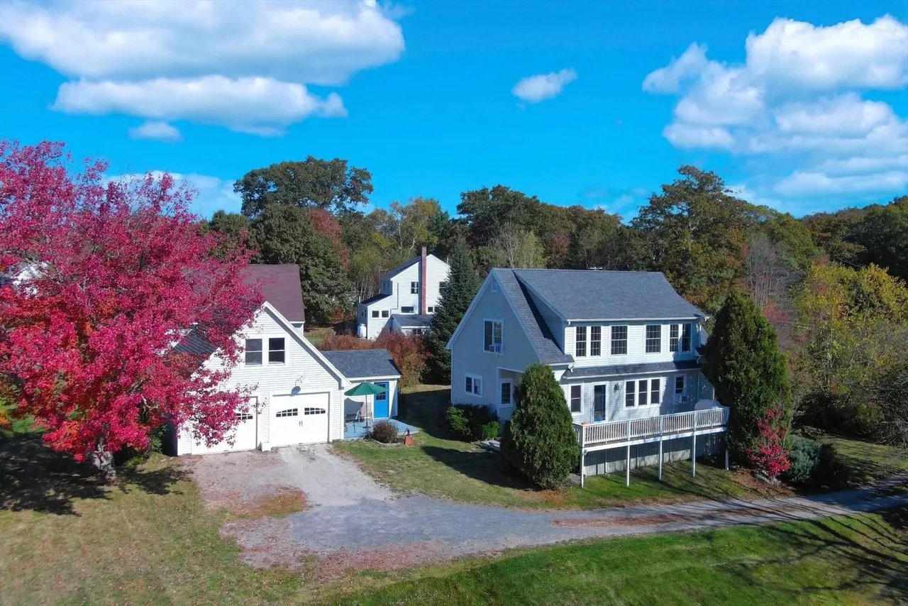 New Listing: 693 Wiscasset Road, Boothbay, ME 04537 – $559,000