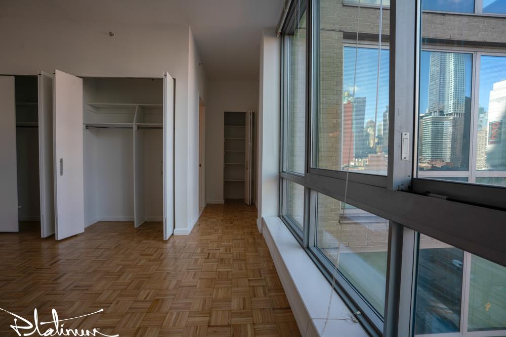 455 West 37th Street, Apt 305