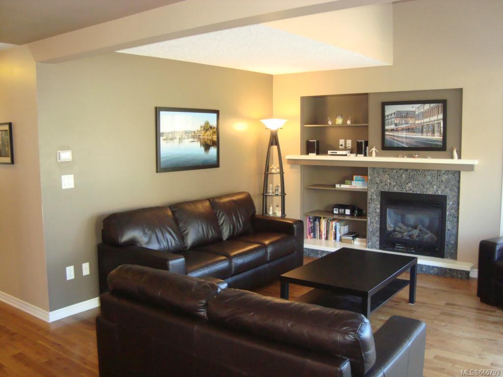 596 Kingsview Ridge
