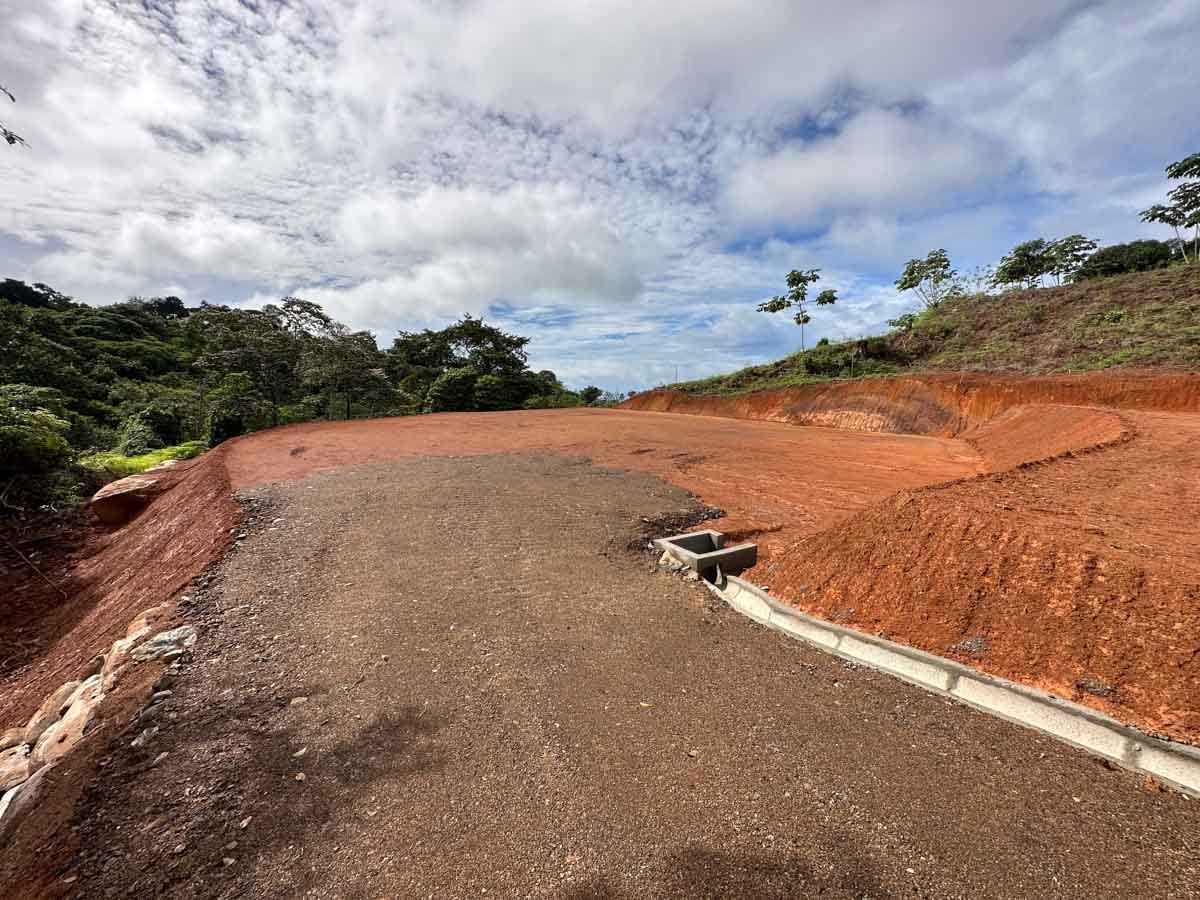 Ocean view, immaculately prepared, jungle and river lot in Ojochal. Ready To Build!.