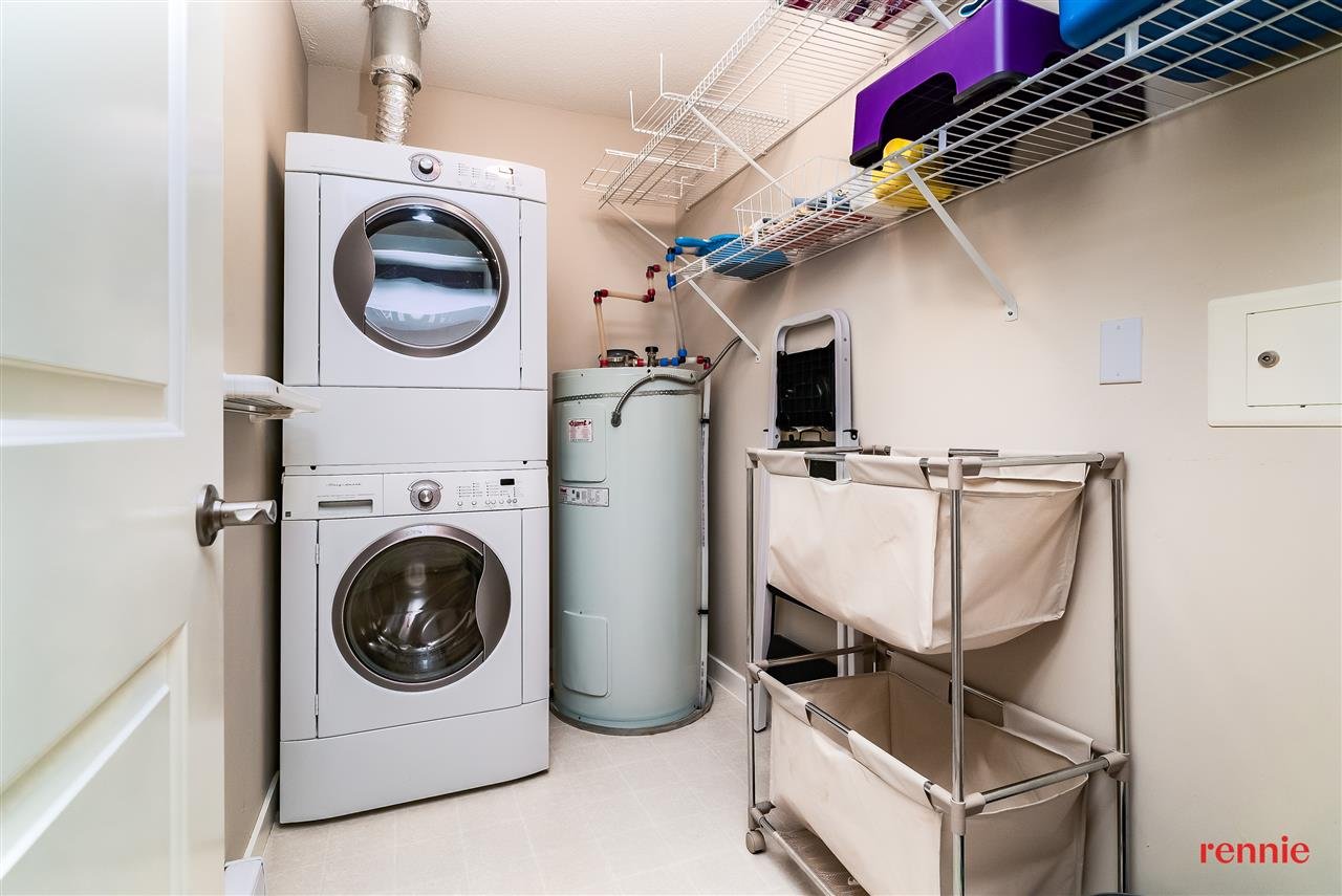 90-9229 University Cres