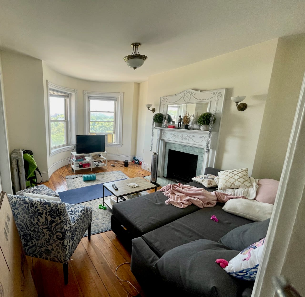 Harvard Ave in Brookline - 4 Bed 2 Bath w. in-unit laundry & Private Patio!  Available 9/1