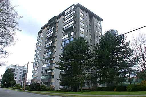 905-555 13th St
