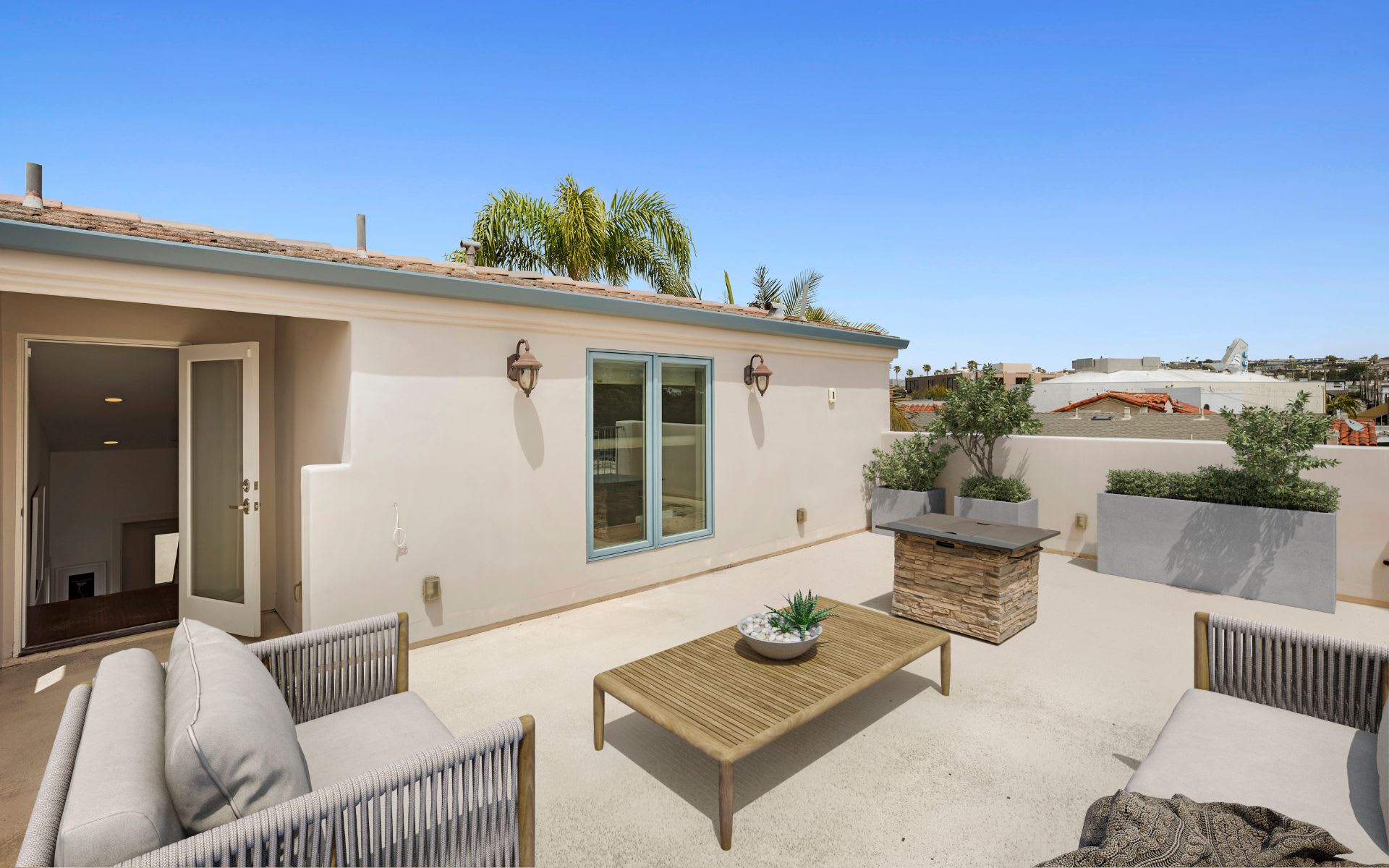422 Heliotrope Avenue Unit: B