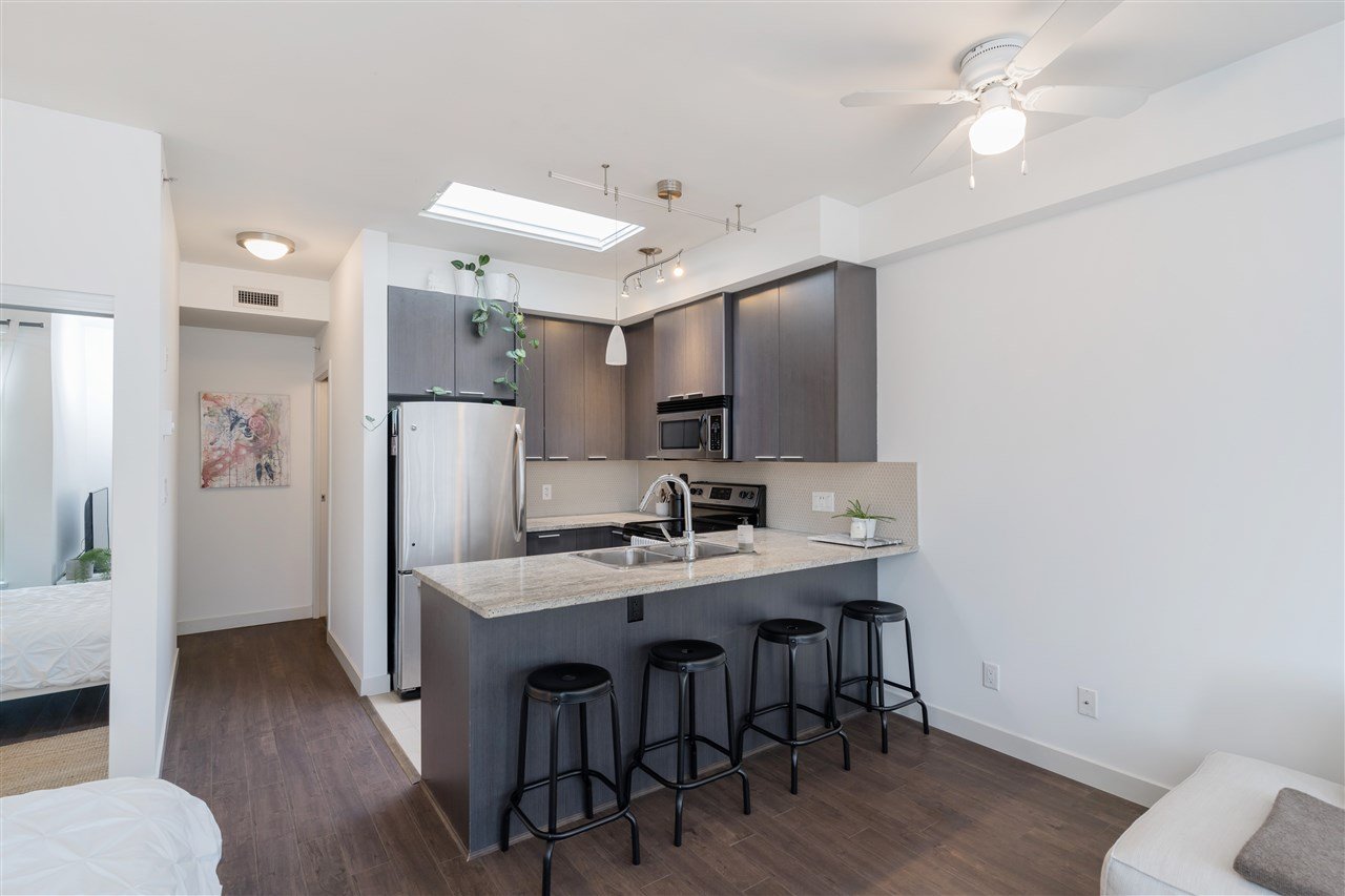 PH9-707 E 20th Ave