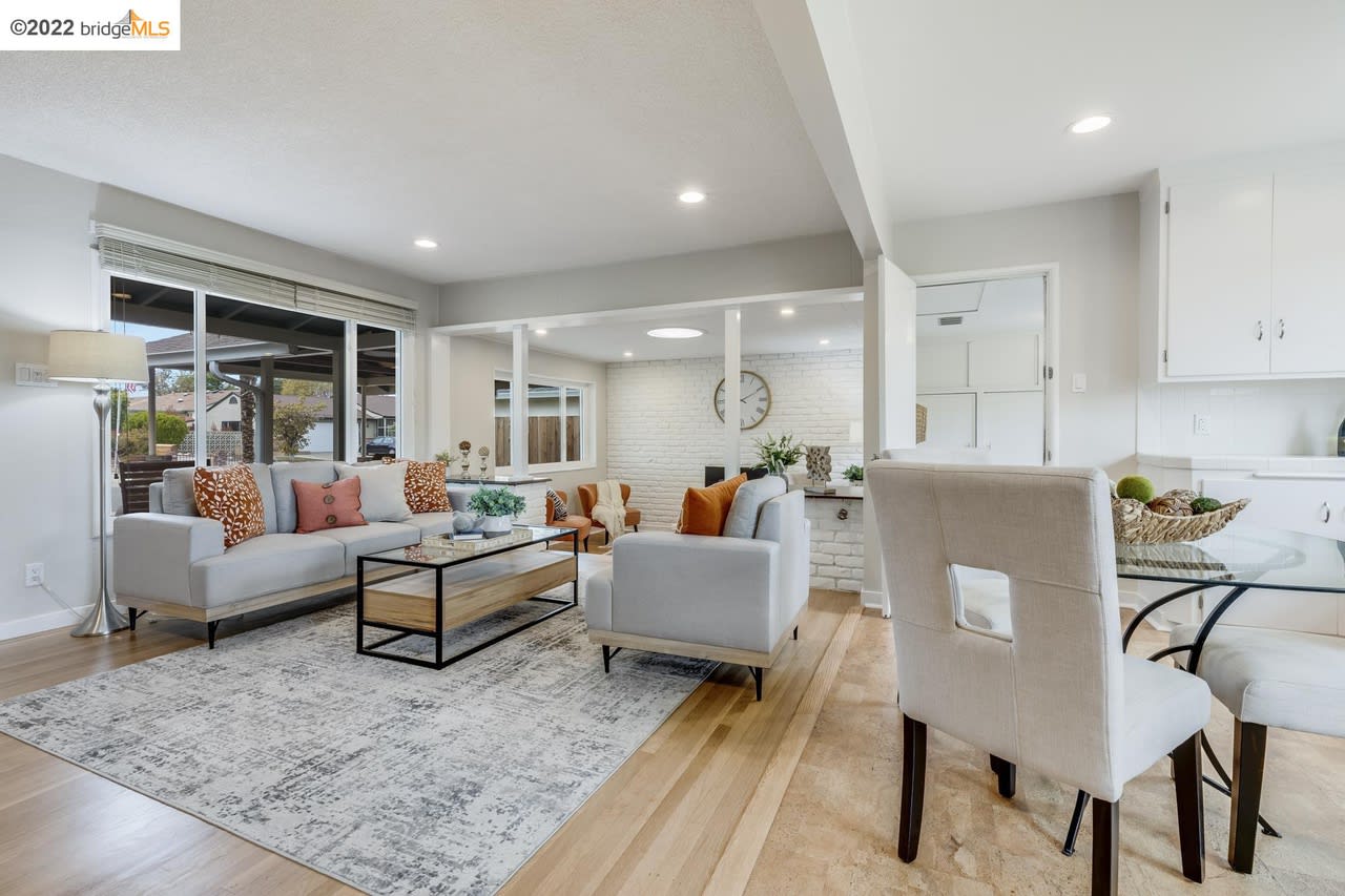 21956 Ada St