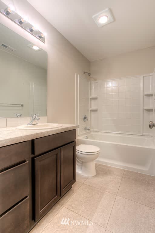 10584 188th Street Ct E Unit #237, Puyallup, WA 98374