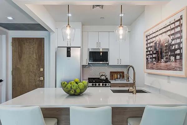 1021 Bedford Avenue, Apt 501