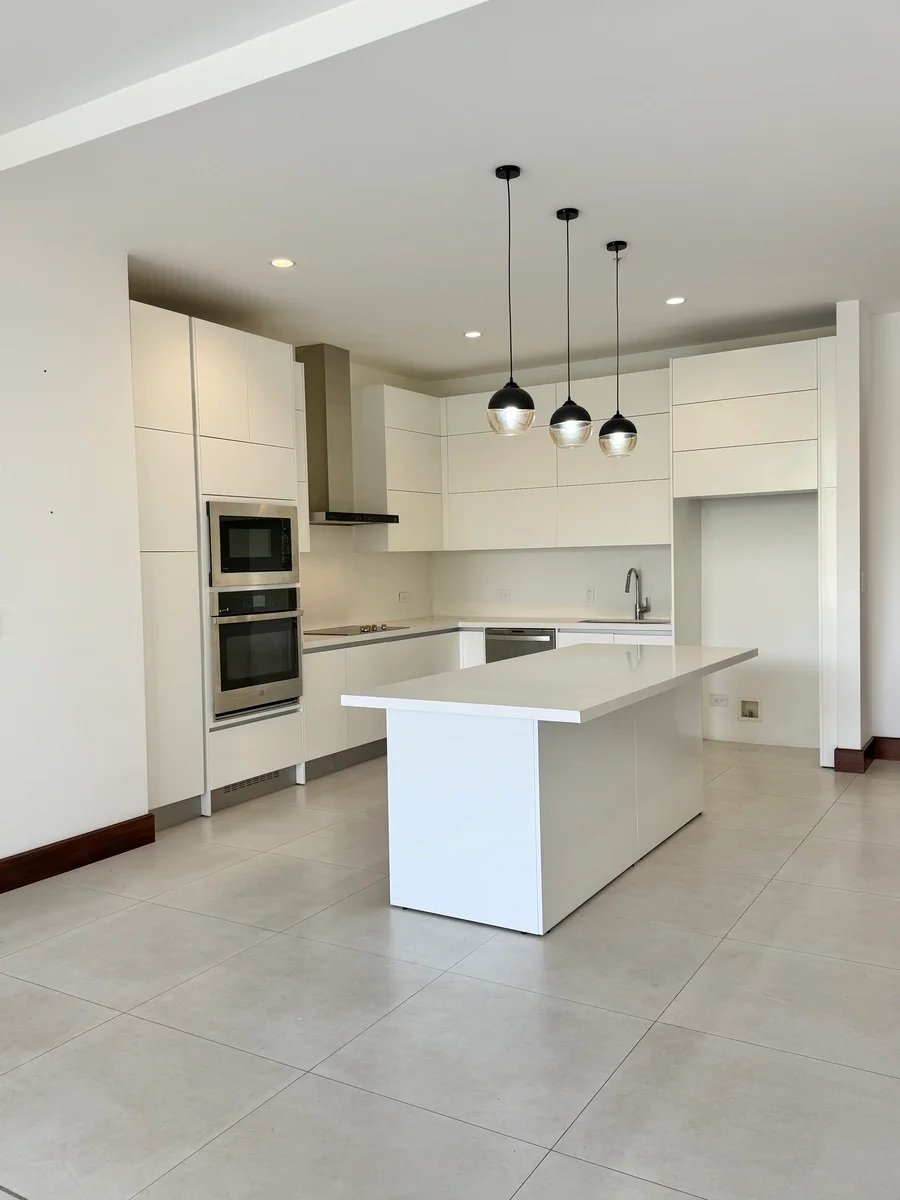 Contemporary Terrace Condo, Santa Ana, San Jose