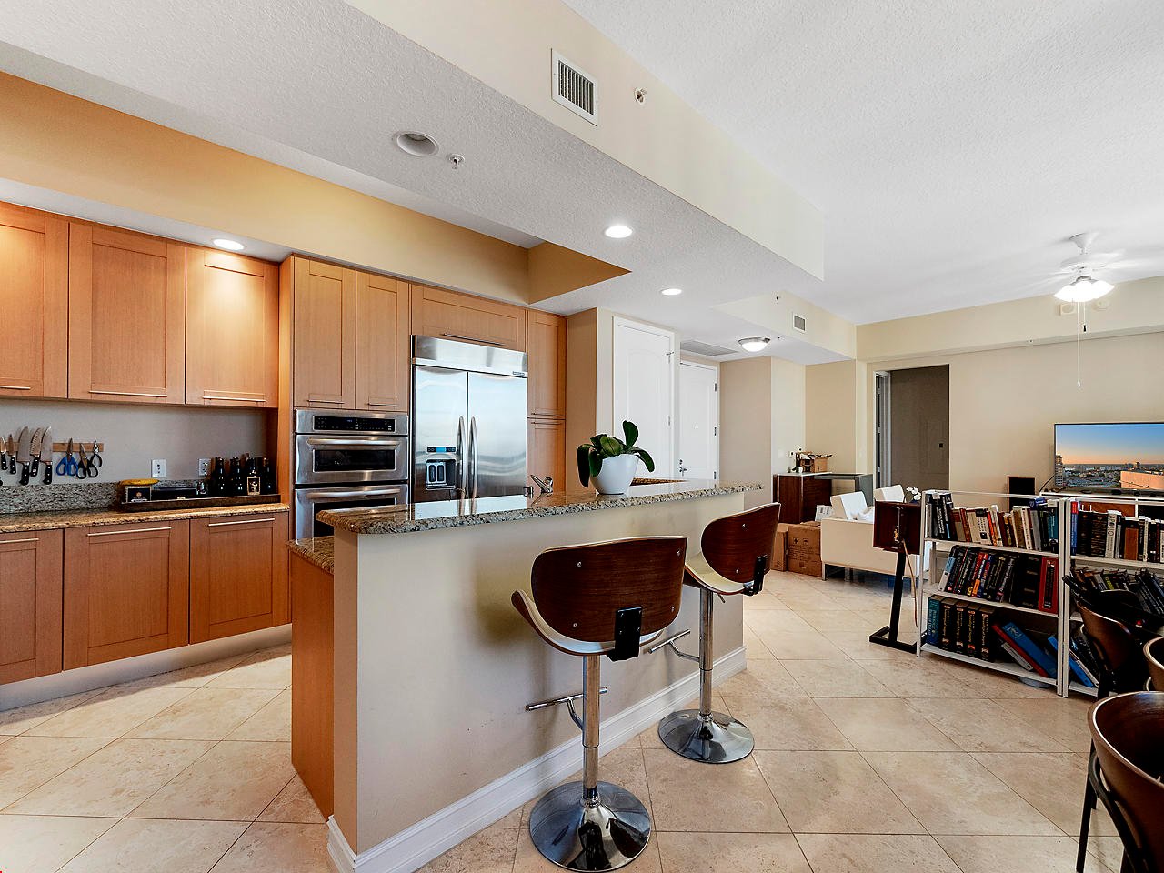 701 S Olive Ave ~ Two City PLaza
