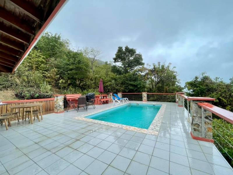 587 Lambert Beach Villa 3 Bed