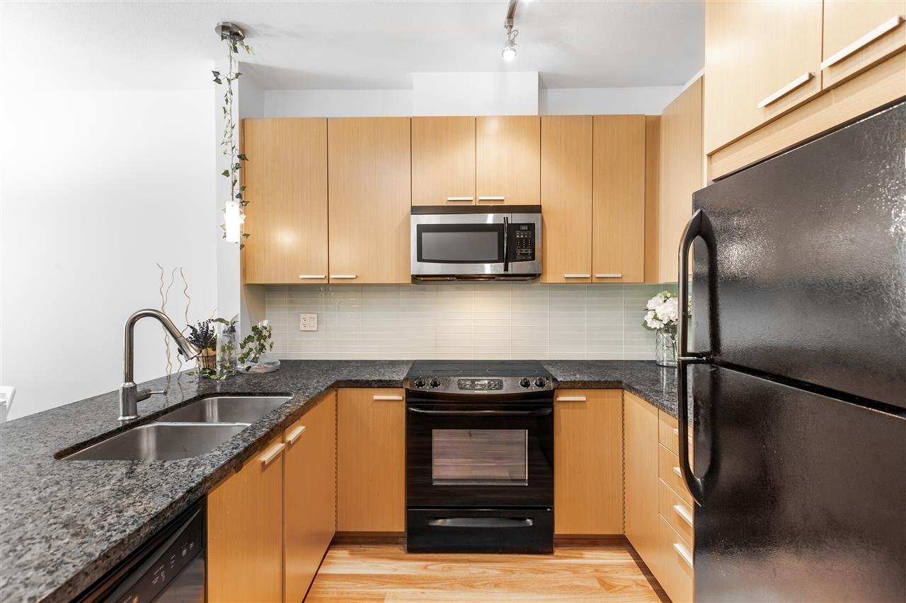 205-5388 Grimmer St