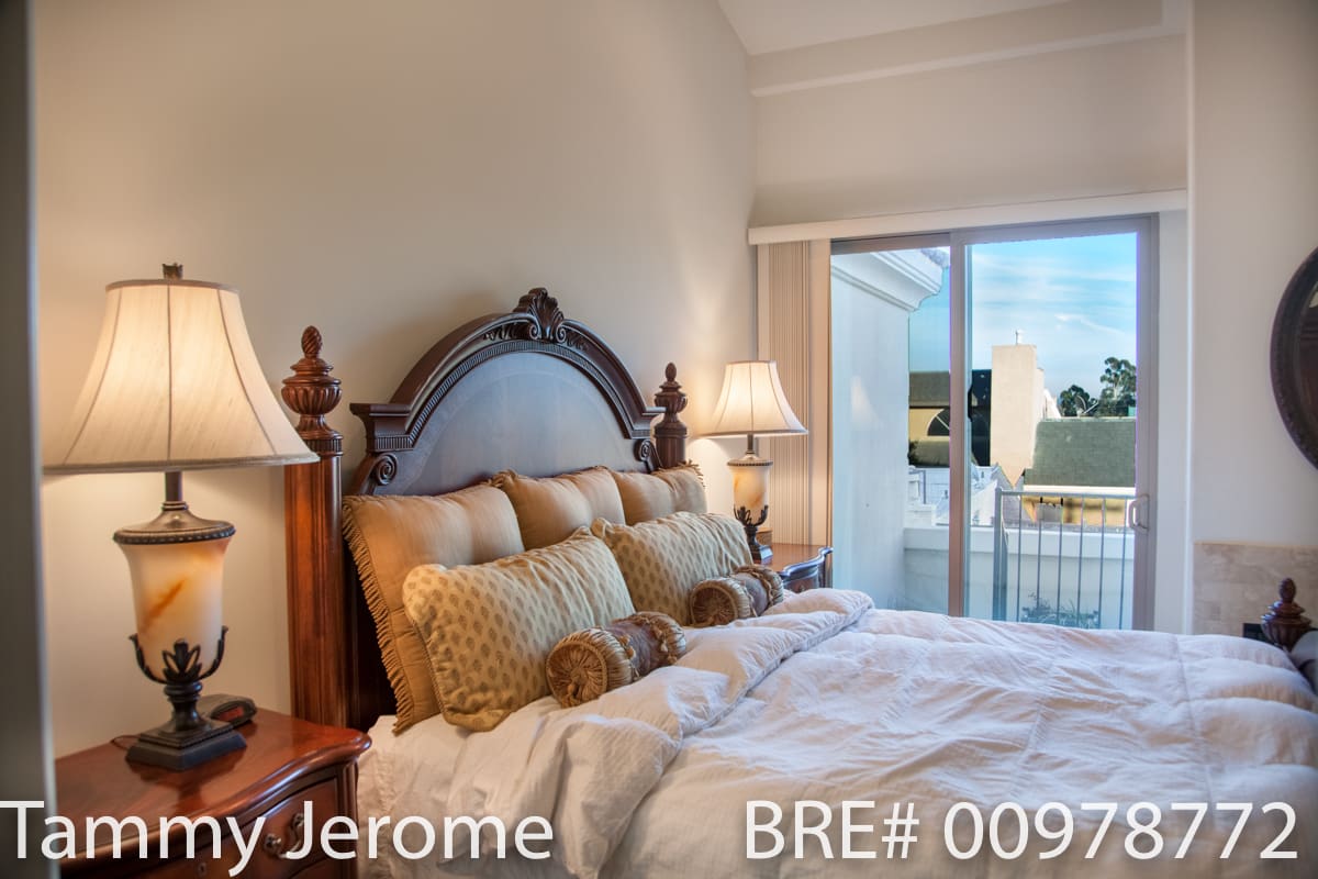11444 Moorpark St 104 & 103 Studio City, CA