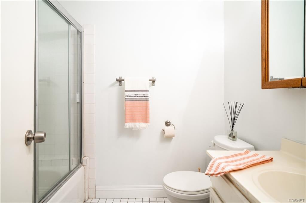 16834 Klee St Northridge, CA