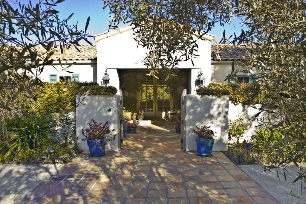 130 OLIVE MILL LN