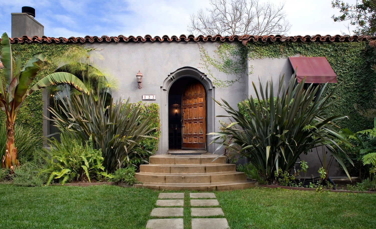 122 N Laurel Avenue