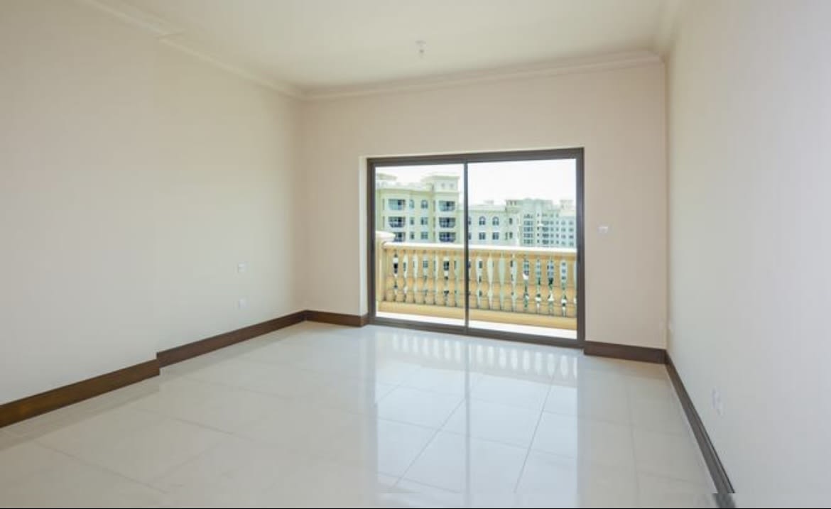 Golden Mile,Penthouse