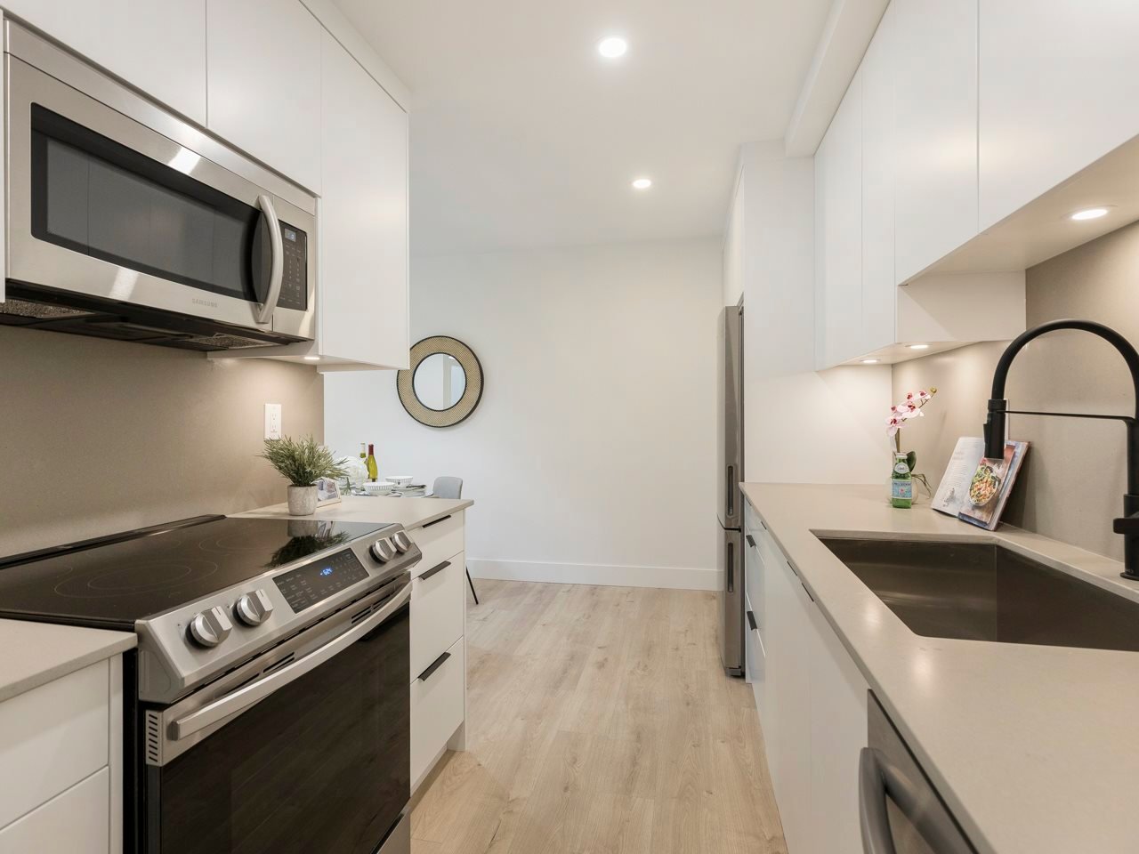 106-1717 W 13th Ave
