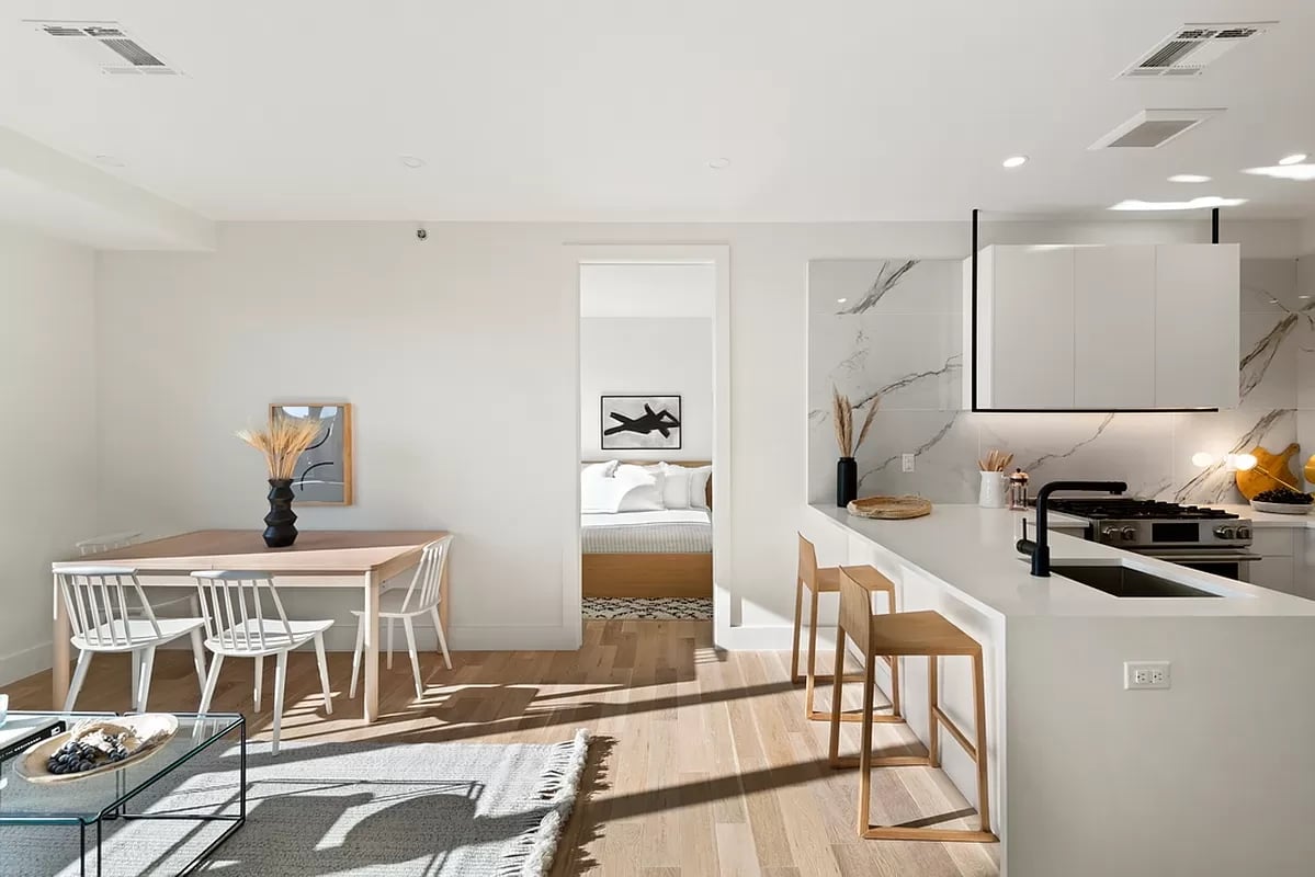 707 Willoughby, #4D