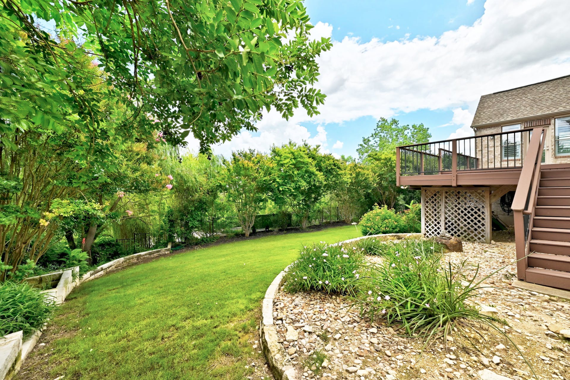 Stunning 5-Bedroom Luxury Home with Breathtaking Hill Country Views in Gated Community! | Short Walk to Lake Travis H.S. | Resort-style Amenities