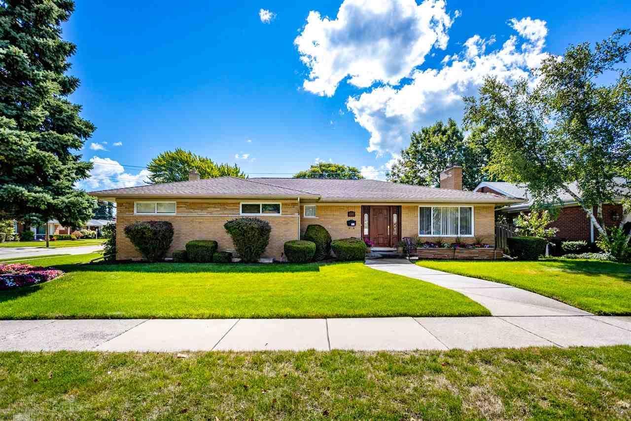 22412 Norcrest