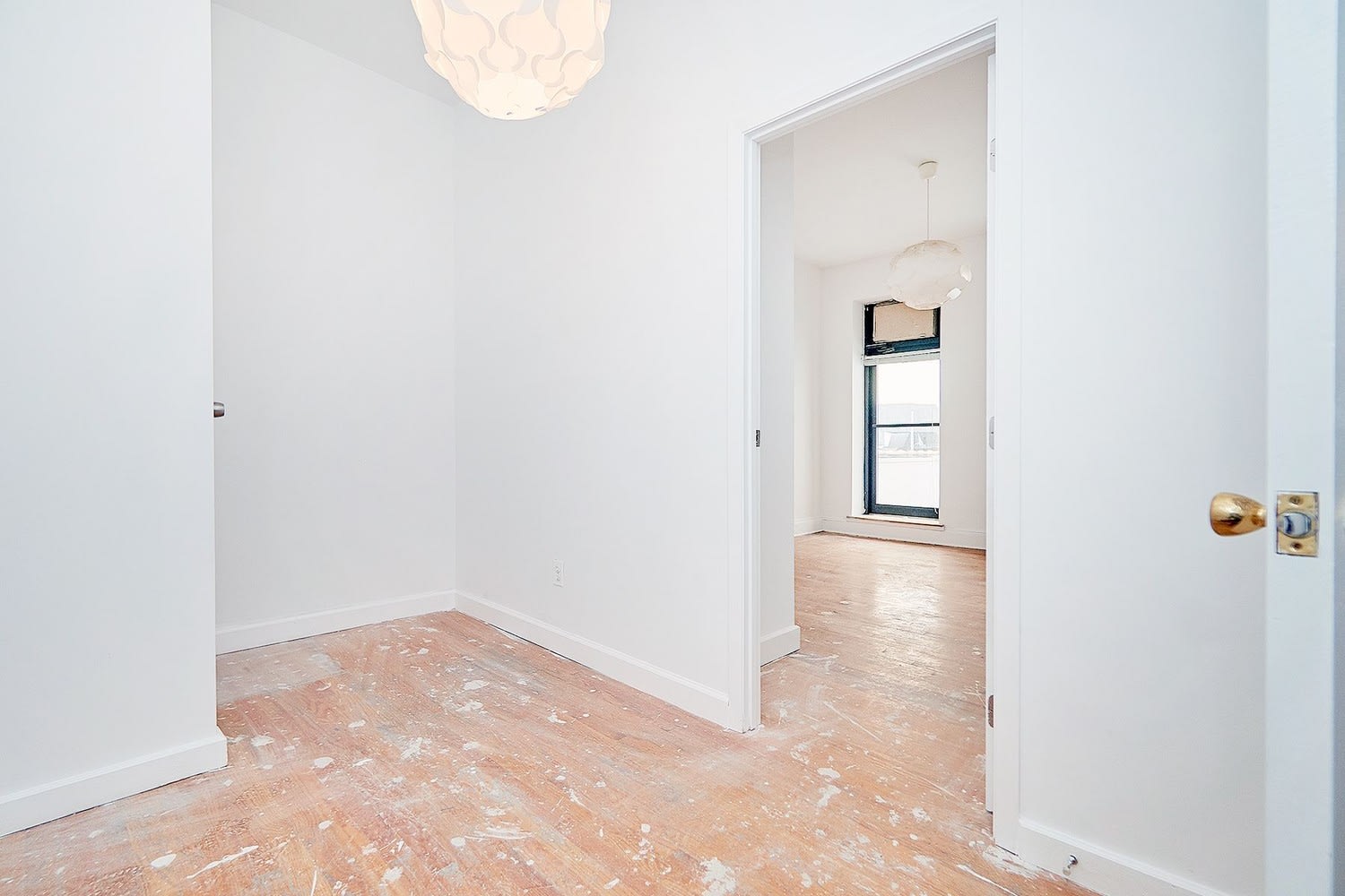 1059 2nd Ave, Unit 1W