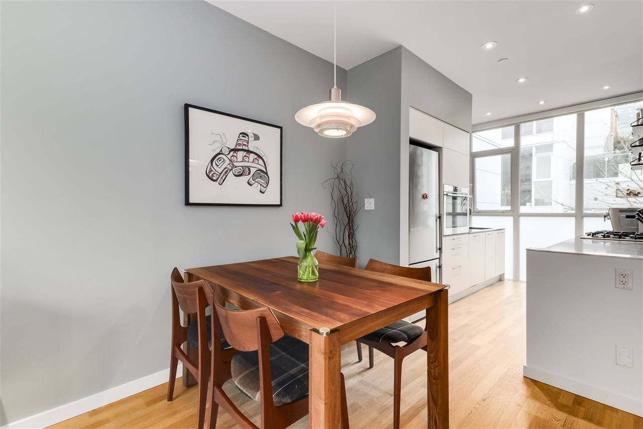 770 W 6th Ave